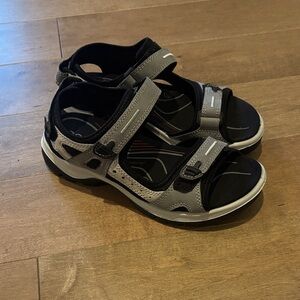 NWT Ecco Yucatan Sandals